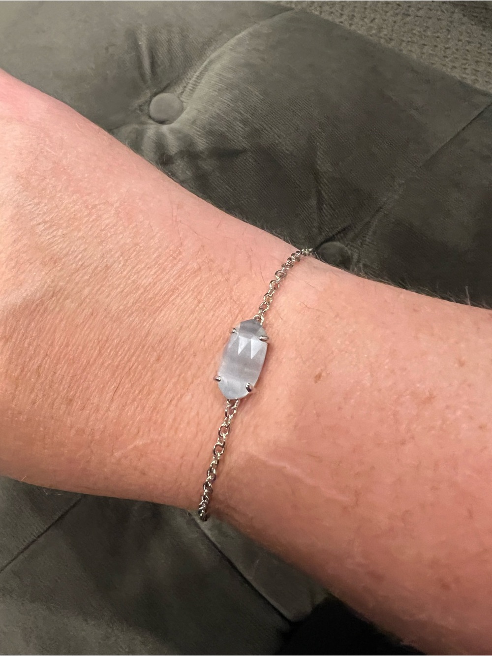 Kendra Scott Elaina Bracelet with Grey Stone - Picture 5 of 6